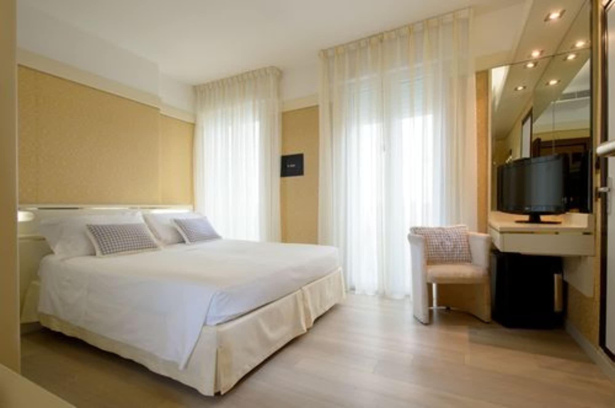 Hotel Bristol Sottomarina Eksteriør billede